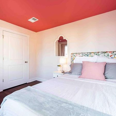 Blush And Bashful Germantown Two Bedroom Apartment ลุยส์วิลล์ ภายนอก รูปภาพ